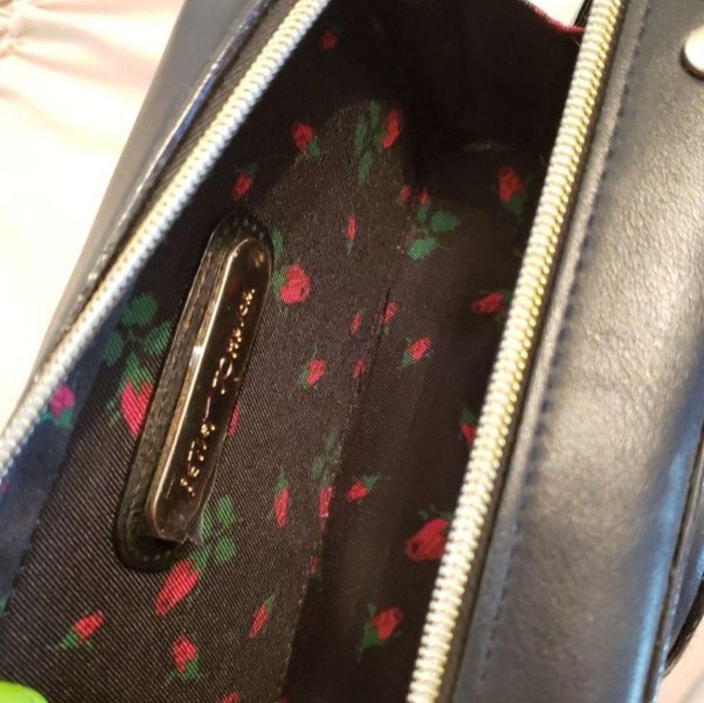 Purse - Picture 3 of 4